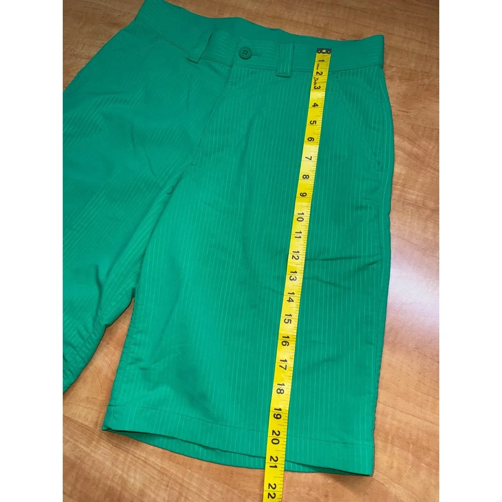Under Armour Mens Green Pinstripe Golf Shorts Loose Fit Size 30